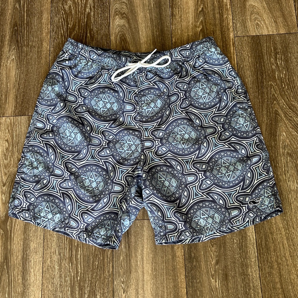Vineyard Vines Blue Turtle Pattern Men's Large Swim Trunks
